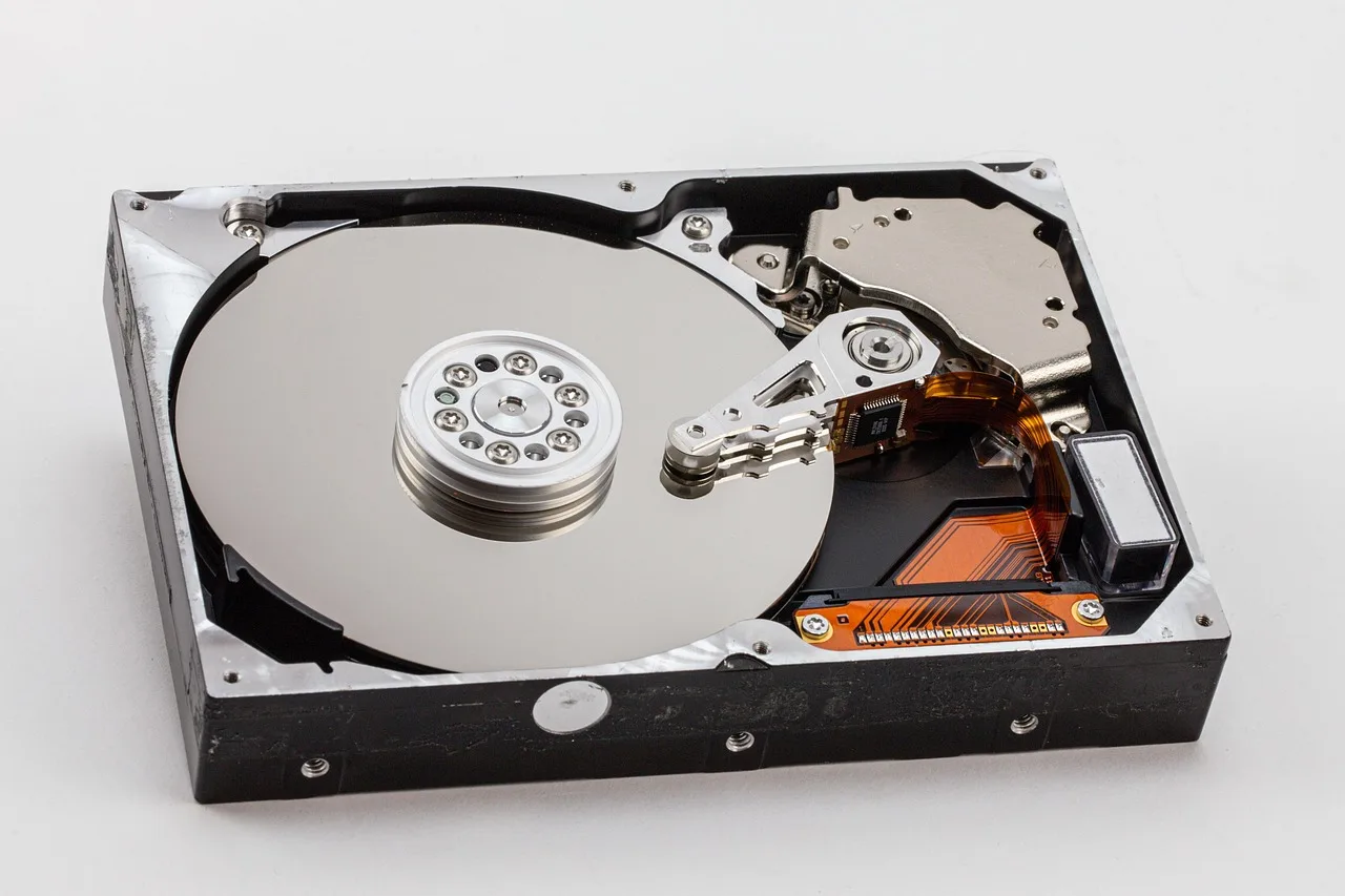 hard drive inside, hard disk, hard drive, hdd, magnetic storage, read head, data storage device, close up, 5 inch, ict, hard disk, hard drive, hard drive, hdd, hdd, hdd, ict, ict, ict, ict, ict. Creator account storage options compared: six types