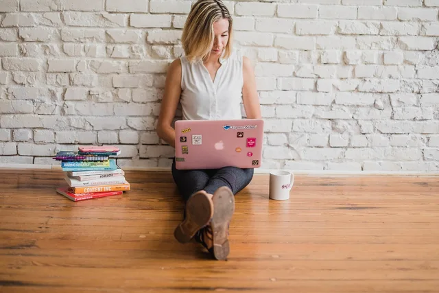 influencer, writing, girl, woman, typing, on computer, content marketing, typing on floor, written, words, handwriting, brown computer, brown laptop, brown marketing, brown writing, influencer, influencer, influencer, influencer, writing, writing, writing, writing, writing, typing, content marketing. Creator marketplaces mistakes that experienced operators still make