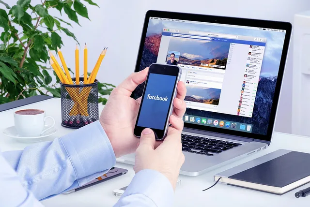 facebook, social media, social media marketing, smartphone, laptop, workspace, office break, office hour, desk, facebook marketing, facebook ads, facebook ads, facebook ads, facebook ads, facebook ads, facebook ads. How to test discovery platforms for creator coverage