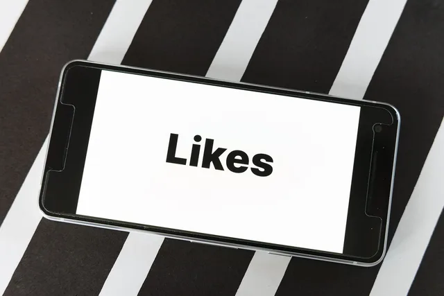 mockup, screen, smartphone, website, blog, word, thumbs up, count, social, media, influencer, facebook, statistics, number, instagram, marketing, twitter, internet, communication, network, youtube, xing, skype, like, influencer, youtube, youtube, youtube, youtube, youtube. Influencer agency screening process: questions before checks